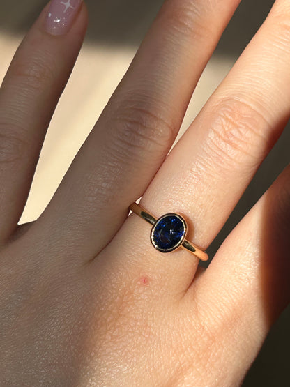 Modern 18k Gold Bezel Set Deep Blue Sapphire Ring