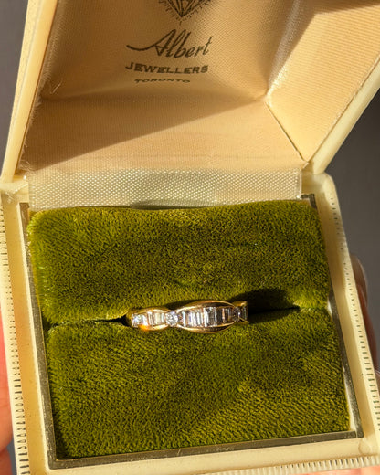 Vintage 18k Gold Scalloped Edge Channel Set Baguette and Round Diamond Ring