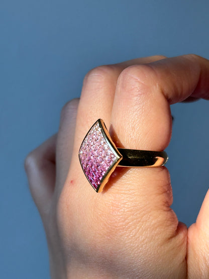 Vintage 18k Pink Sapphire Ombre Invisible Set Ring: US Size 6.25