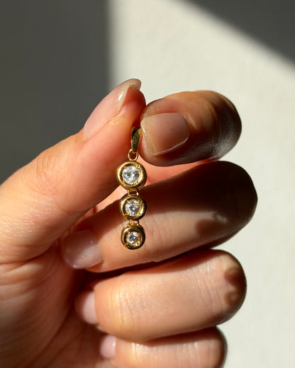 Vintage 18k Bezel Set Graduating Diamond Dangle Charm pendant