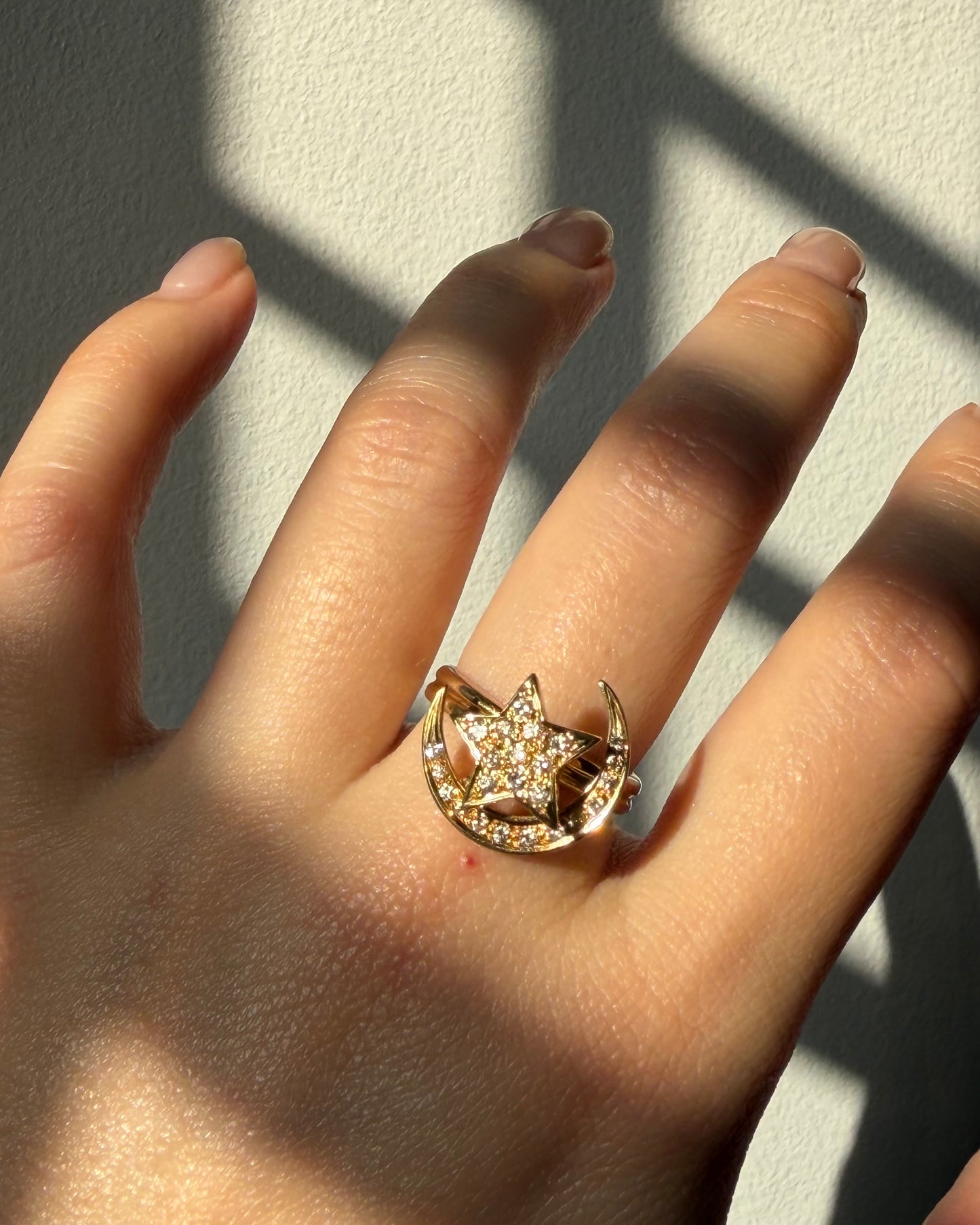 Vintage 18k Gold Diamond Moon and Star Celestial Spinner Ring