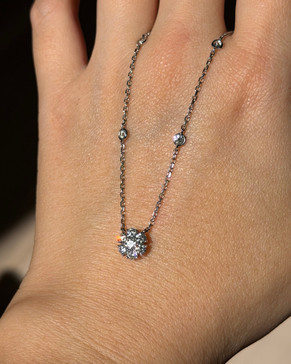 Vintage 18k White Gold Center Flower Diamond Station Chain