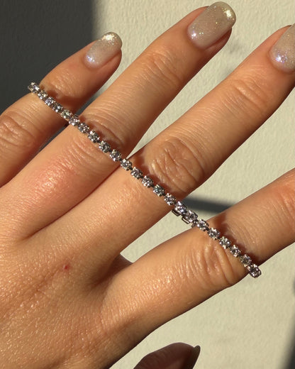 Vintage 18k White Gold 2.37 CTW Diamond Tennis Bracelet