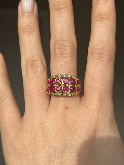 Vintage 18k Gold Ruby Flower Trio Ring