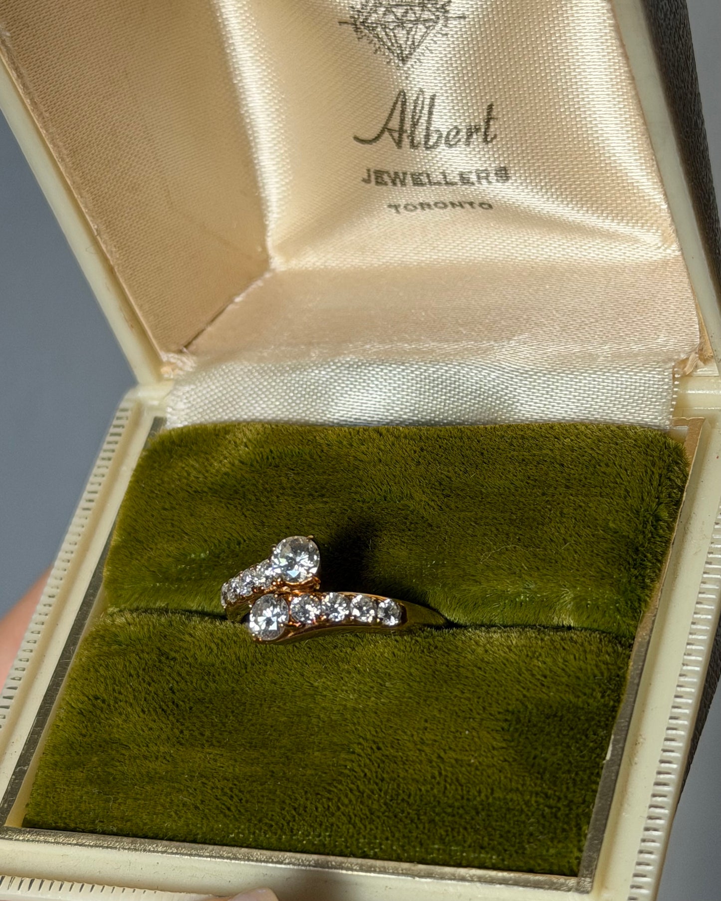 Vintage 18k Gold Graduating Sized Diamond Bypass Ring