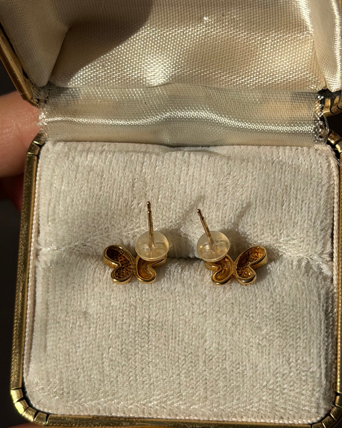Vintage 18k Gold Pave Diamond Butterfly Stud Earrings