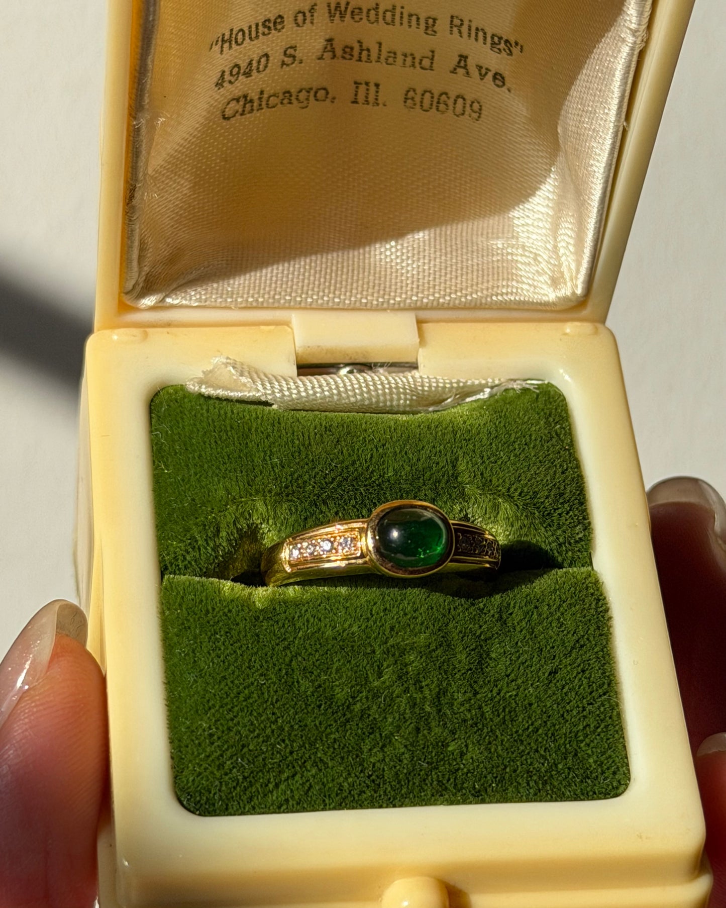 Vintage 18k Gold Bezel Set Green Garnet Cabochon Ring - Diamond Accents