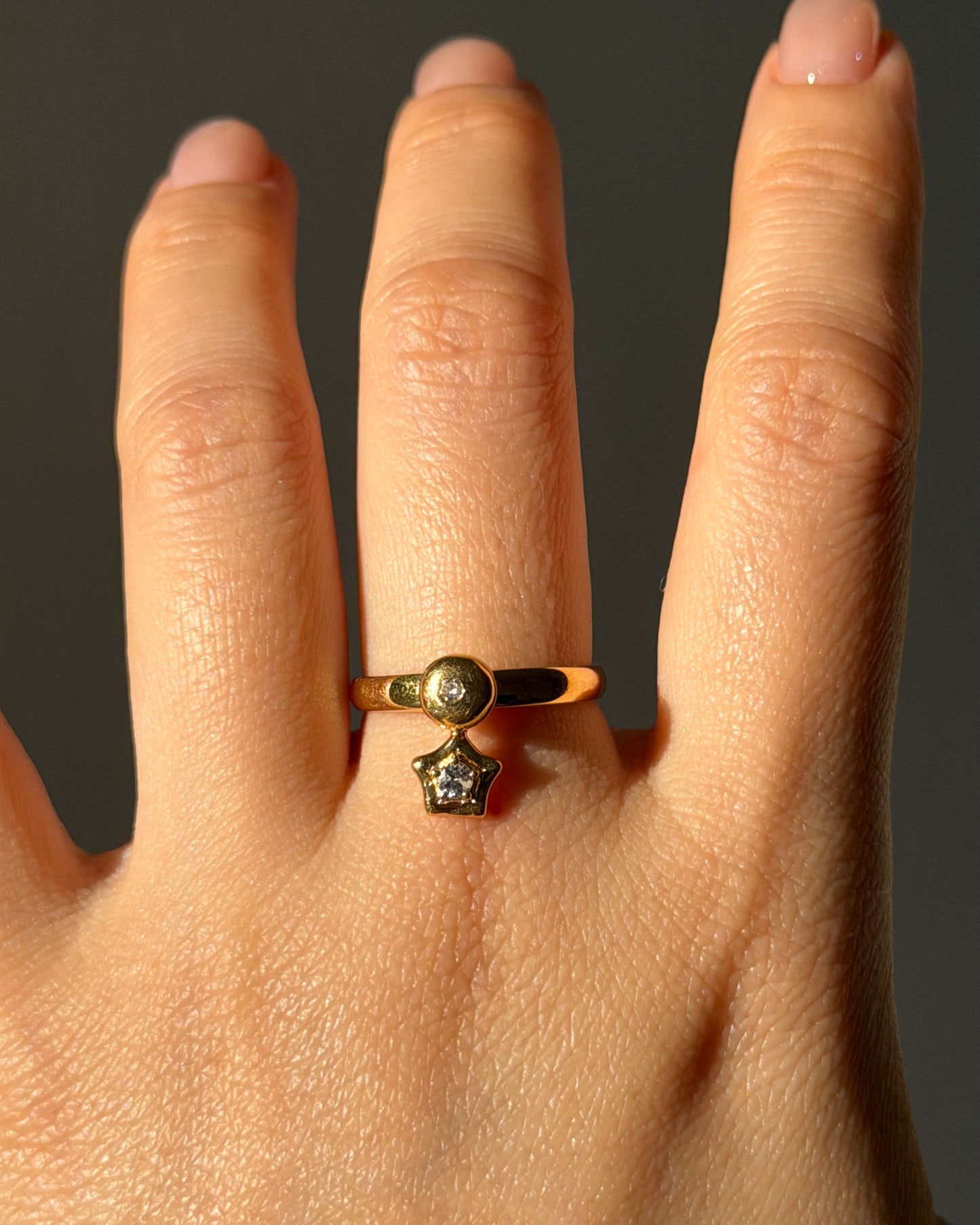 Vintage Circa 1990s 18k Gold Diamond Star Spinner Ring