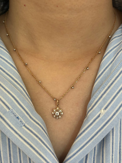 Vintage 18k Rose Gold Multi Diamonds Flower Pendant Chain