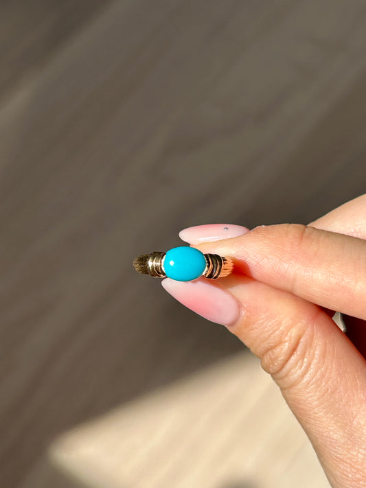 Vintage 18k East West Oval Turquoise Half Bezel Set Ring: US Size 6.75