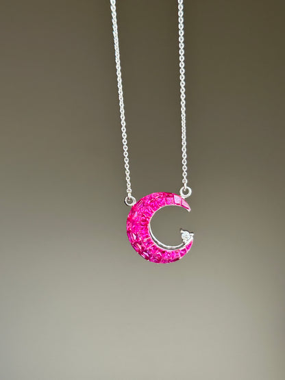 Vintage 18k White Gold Invisible Set Ruby Crescent Pendant Chain