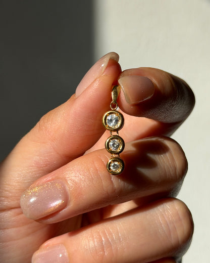 Vintage 18k Bezel Set Graduating Diamond Dangle Charm pendant