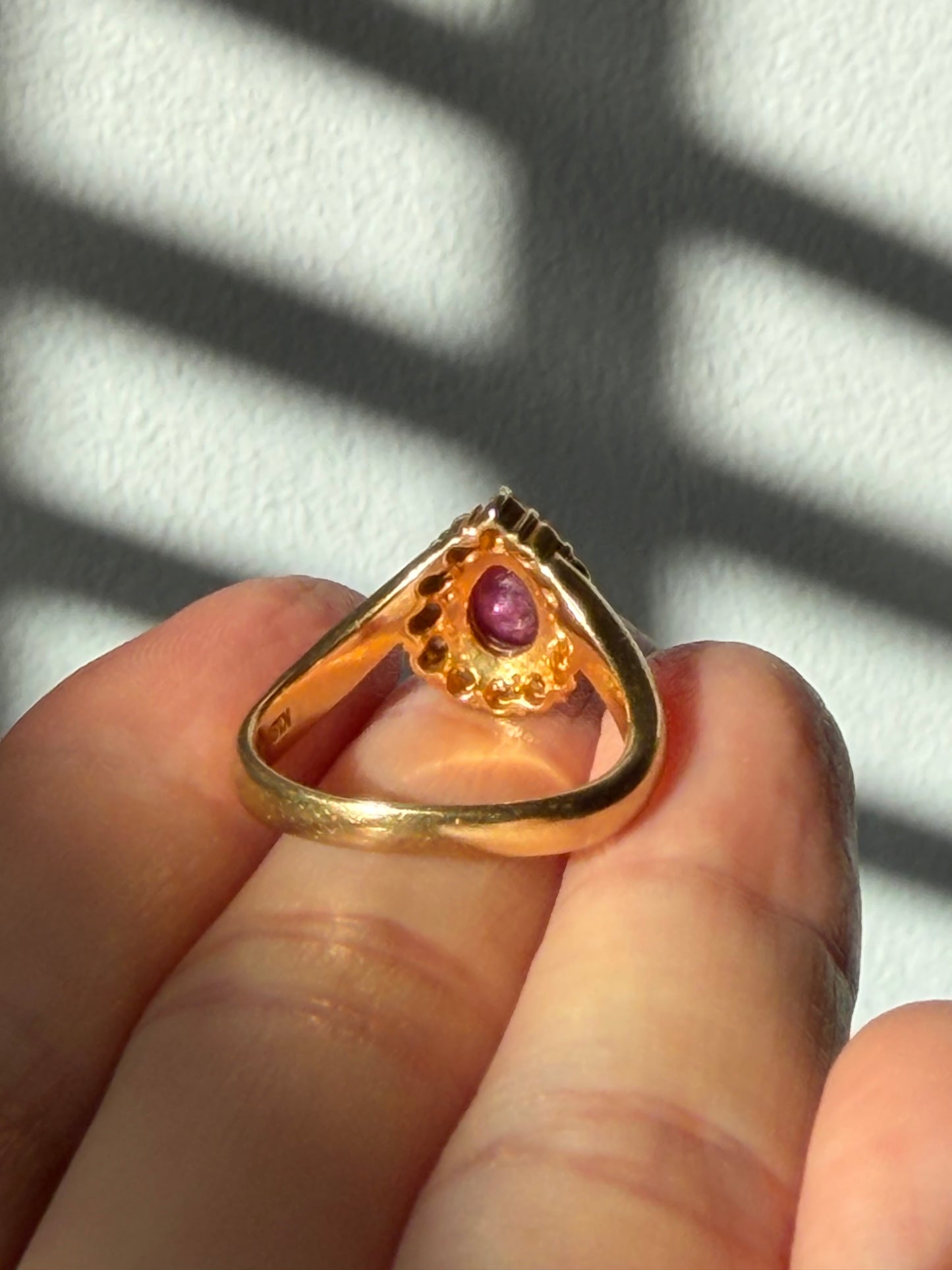 Vintage 18k Gold Pear Shaped Ruby Cabochon Diamond Halo Ring