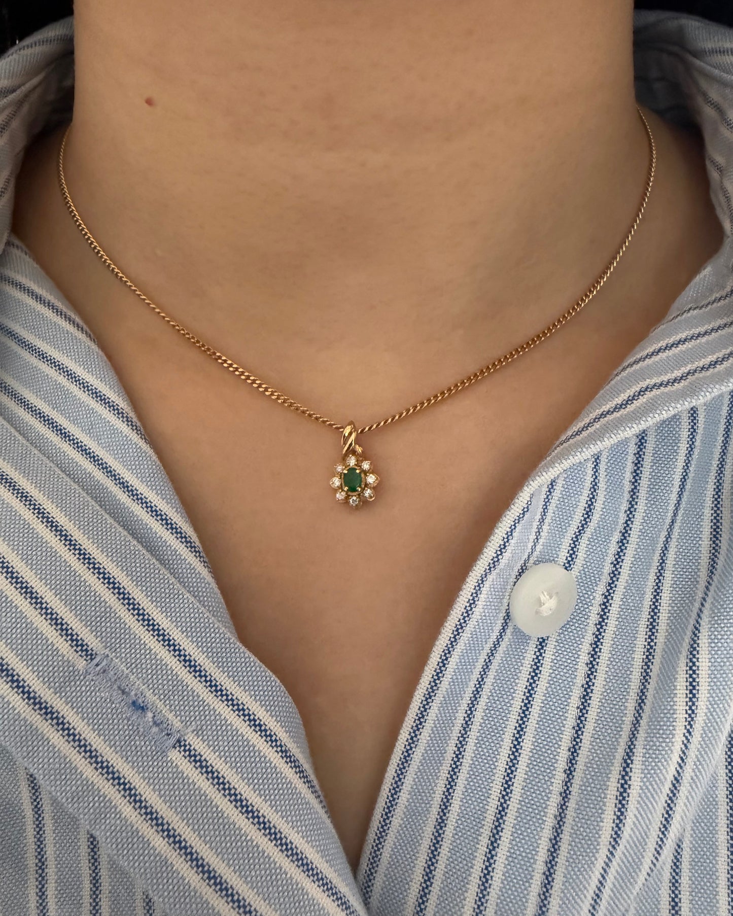 Vintage 18k Oval Emerald Diamond Halo Charm Pendant