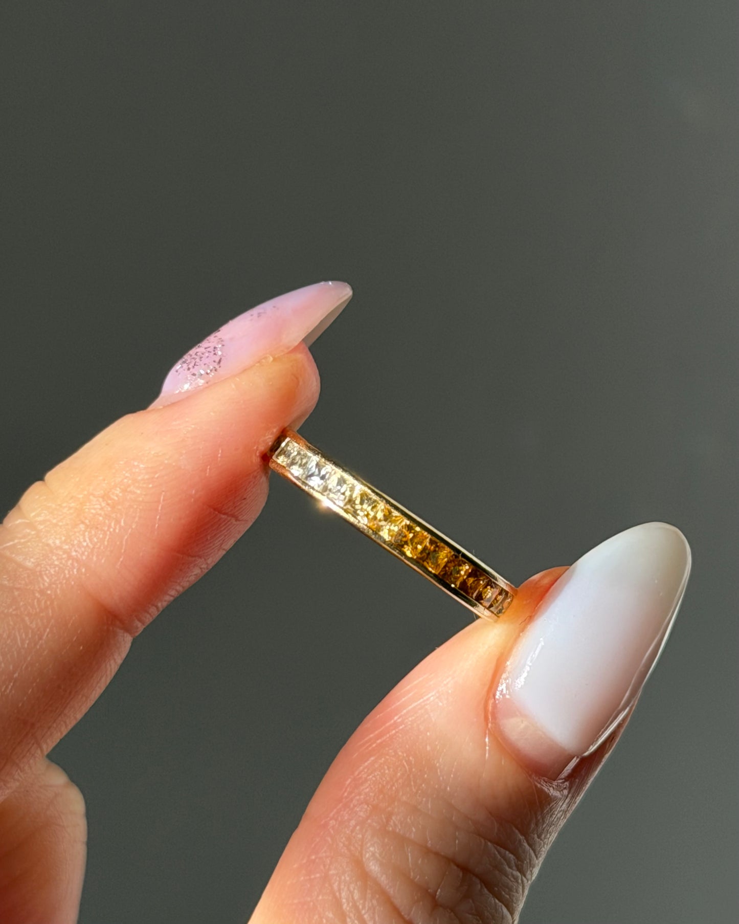 Vintage 18k Gold Gradient Ombre Yellow Sapphire Eternity Band
