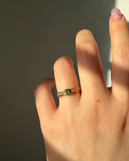 Vintage 18k Gold Oval Emerald & Diamond Stackable Band