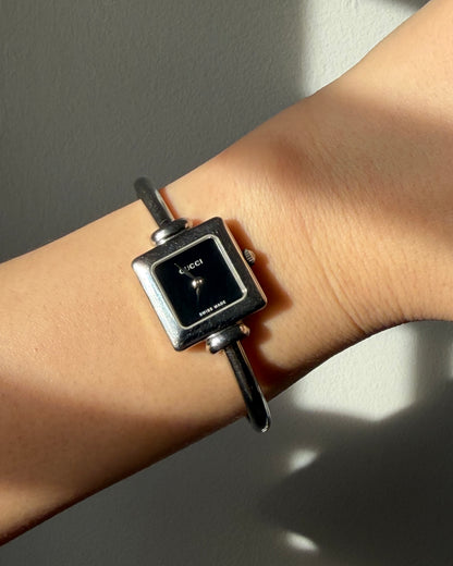 Vintage 90’s Minimalist Gucci 1900L Stainless Steel Black Square Dial Watch
