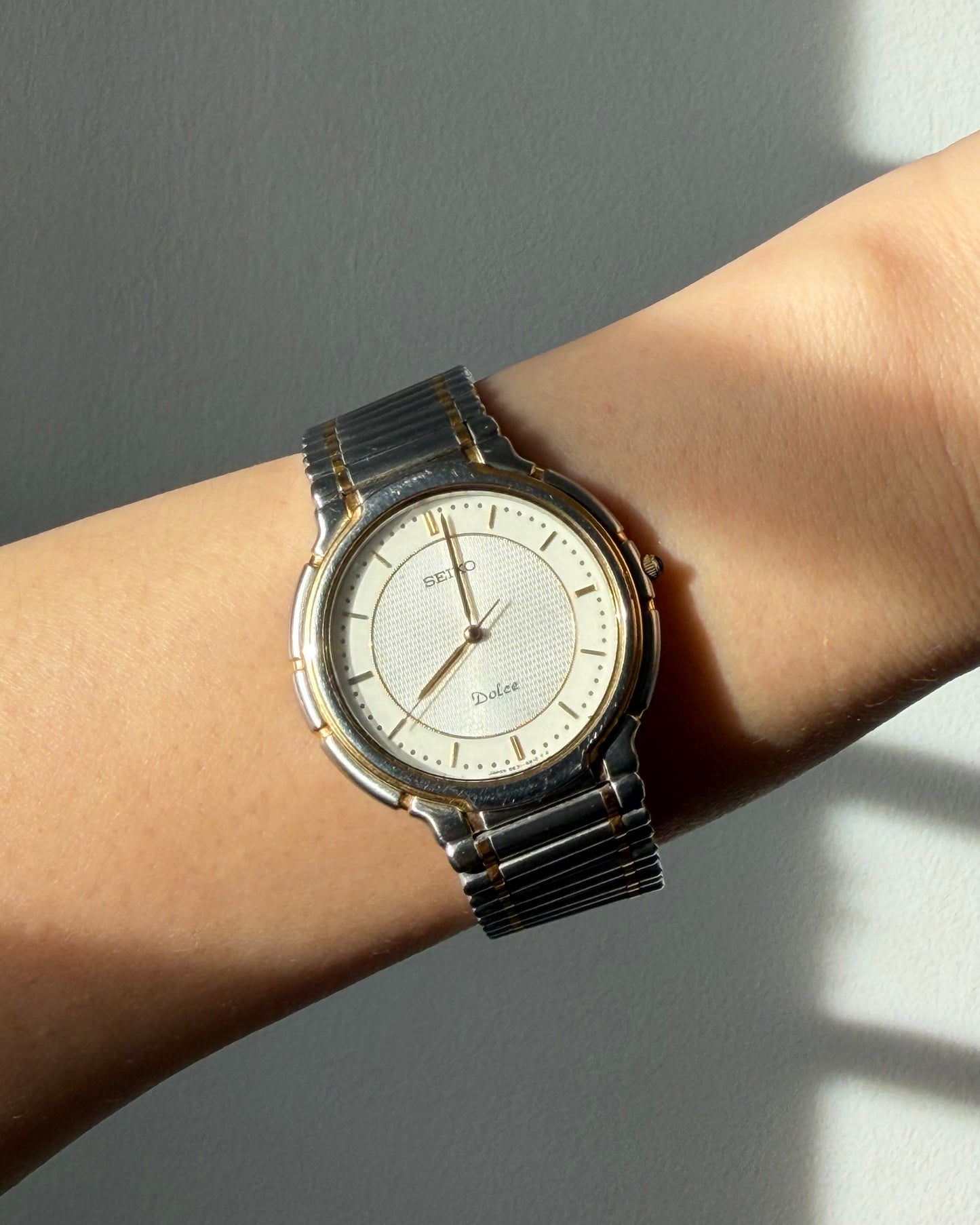Vintage Seiko Dolce Exeline 5E31 Stainless Steel Two-Toned Round Dial Watch - Box and Papers