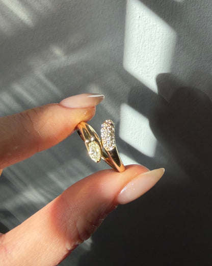 Vintage 18k Gold Light Yellow Marquise Diamond Bypass Ring