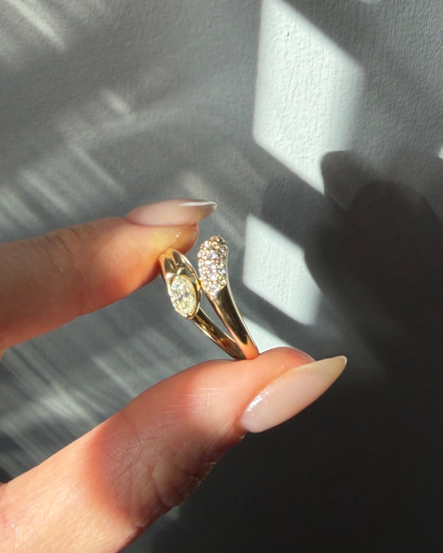 Vintage 18k Gold Light Yellow Marquise Diamond Bypass Ring