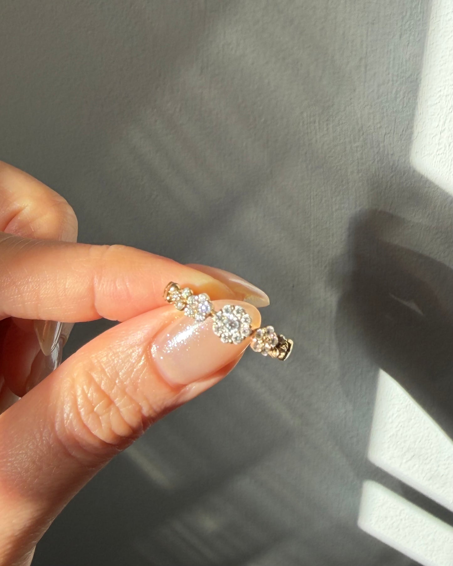 Vintage 18k Gold Diamond Flower Stacking Band - Heart Shoulder Details