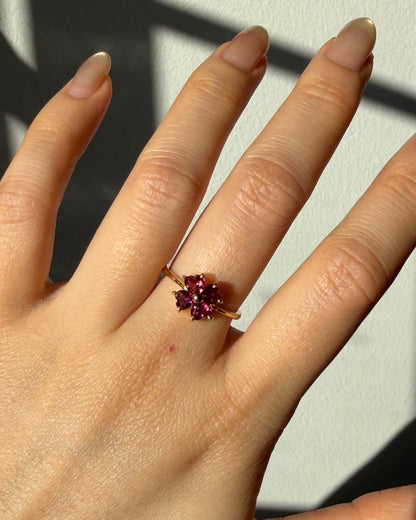 Vintage 18k Gold Rhodolite Garnet 4-Leaf Clover Ring