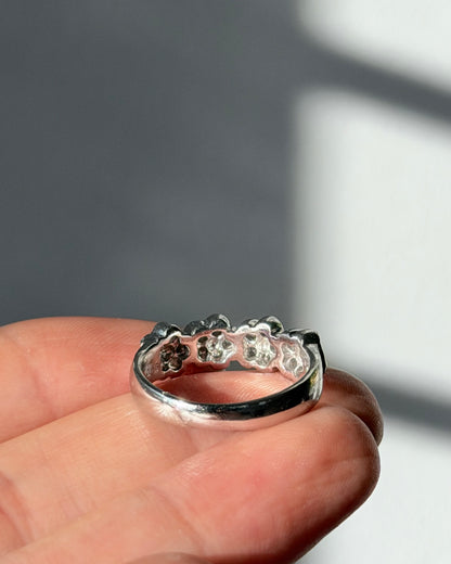 Vintage 18k White Gold Diamond Flower Band