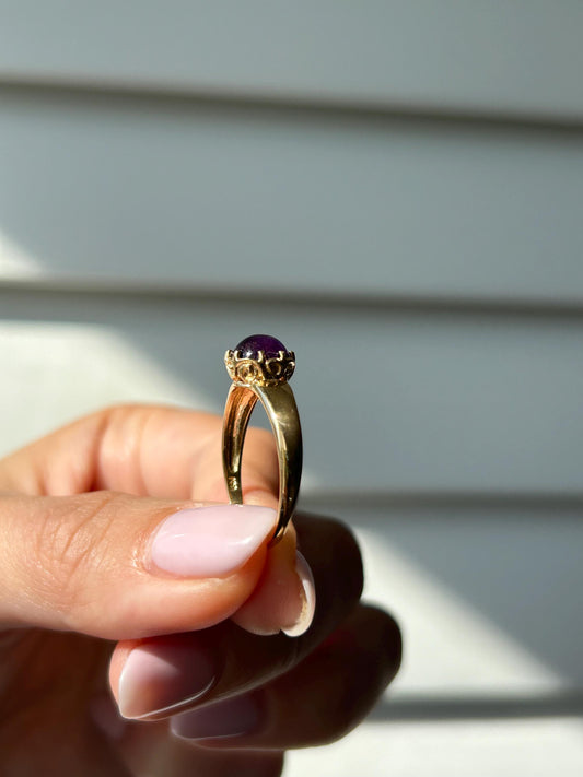 Vintage 18k Solid Yellow Gold Purple Amethyst Cabochon Ring, February Birthstone, Size 7.75