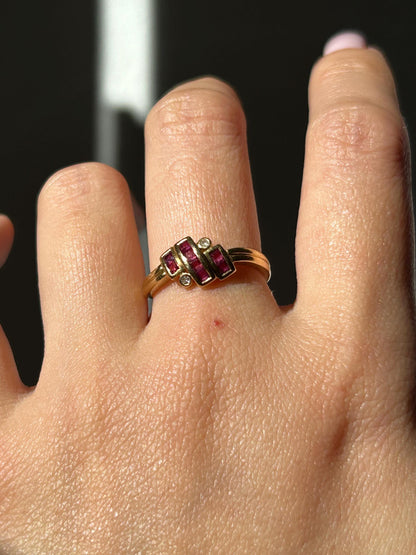 Vintage 18k 50-60’s Art Deco revival zig zag geometric ring with ruby and diamonds.