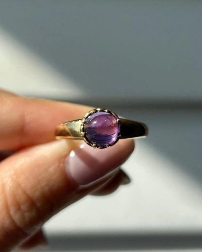 Vintage 18k Solid Yellow Gold Purple Amethyst Cabochon Ring, February Birthstone, Size 7.75