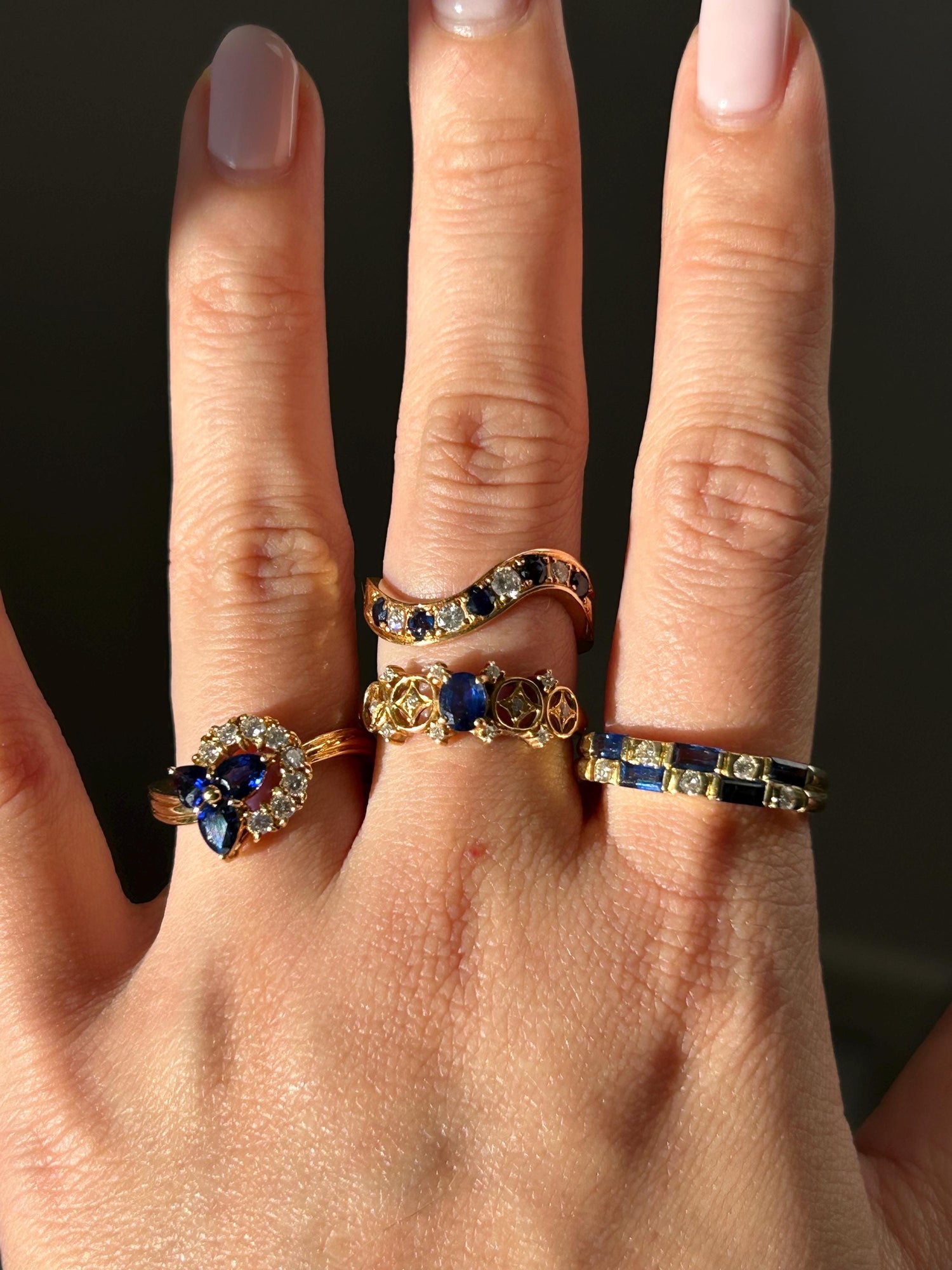Vintage 18k Gold Wavy Ring: Diamond & Sapphire Stacking Ring, Size 6