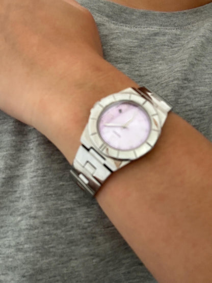 Vintage Seiko Stainless Steel Watch: Made in Japan, Y2K, Wristsize under 6”