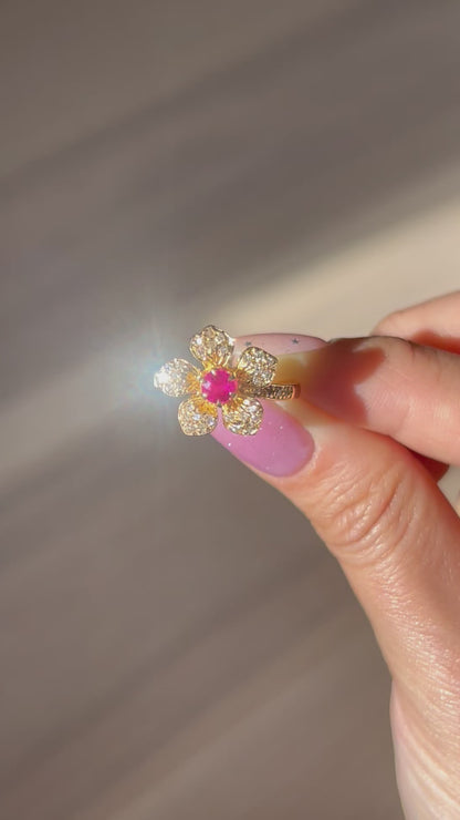 Vintage 18k Cherry Blossom Flower Ring: Size 6.75