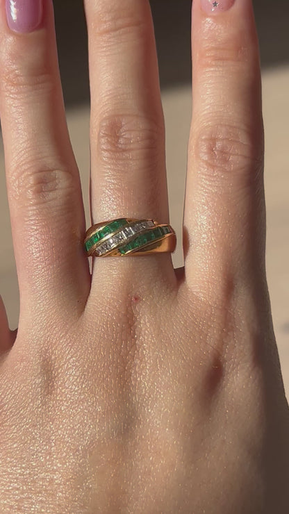 Vintage 18k Square Cut Emerald and Diamond Dome Ring: Size 6.75