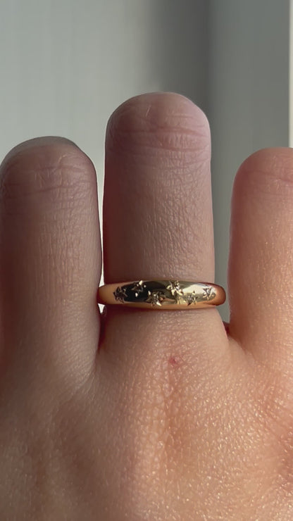 Vintage 18k Gold Diamond Starburst Thin Dome Ring