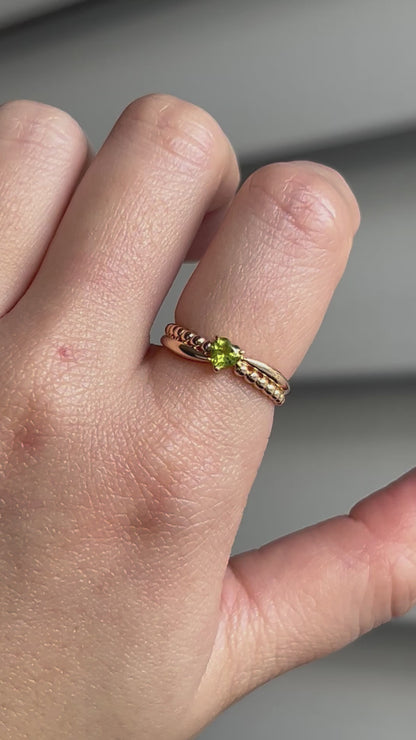 Vintage 18k Peridot Heart Stacking Ring: August Birthstone