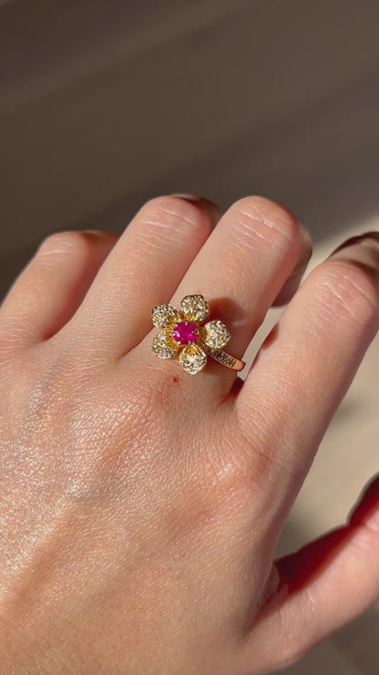 Vintage 18k Cherry Blossom Flower Ring: Size 6.75
