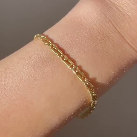 Vintage Italian 18k Yellow Gold Figaro Bracelet: Size 8