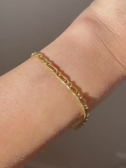 Vintage Italian 18k Yellow Gold Figaro Bracelet: Size 8