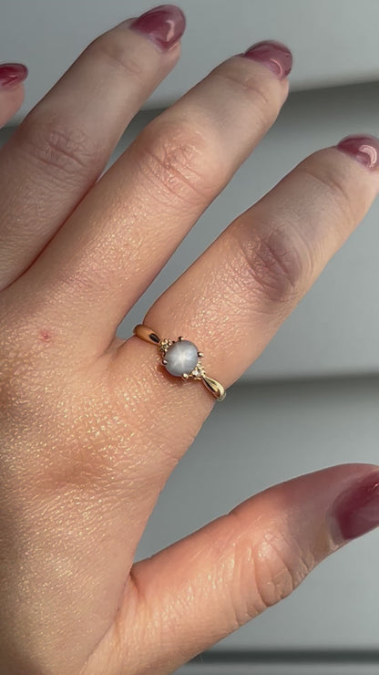 Vintage 18k Natural Star Sapphire Ring