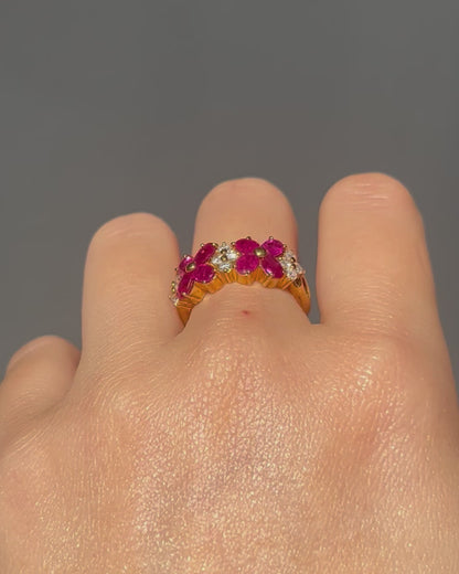 Vintage 18k Gold Double Ruby Flowers Ring: Size 6.25