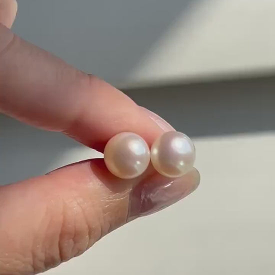 14k Solid Gold Pearl Studs: Pink Undertone Freshwater Pearls